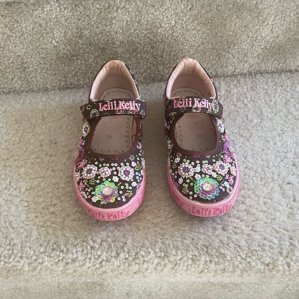Lelli Kelly beads and floral Mary Janes !!